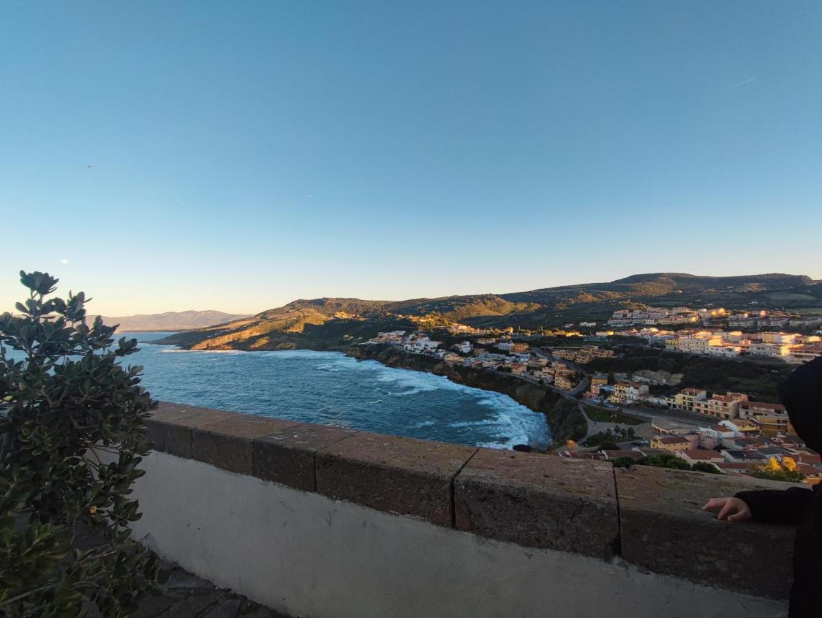 Bed and Breakfast Residenza Nel Borgo L'Appusentu Кастельсардо Екстер'єр фото