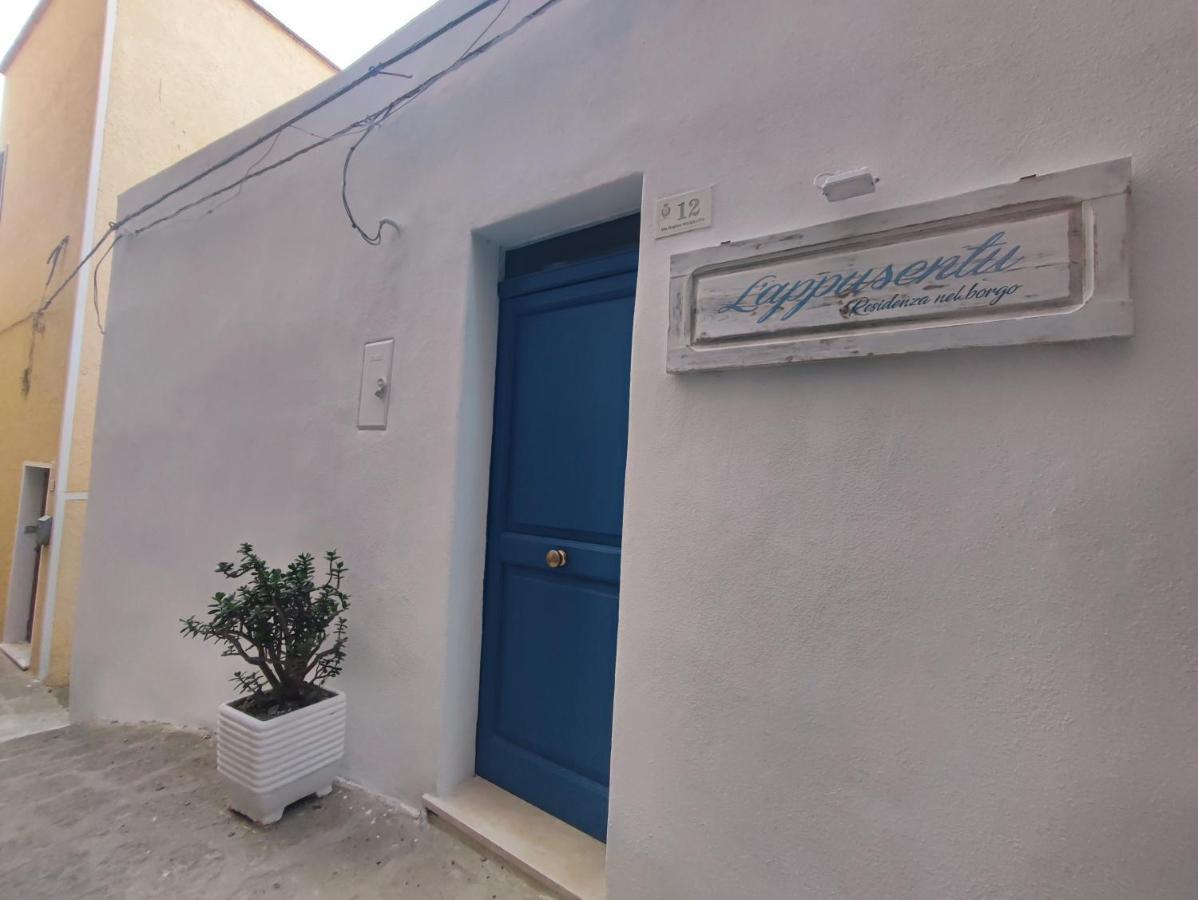 Bed and Breakfast Residenza Nel Borgo L'Appusentu Кастельсардо Екстер'єр фото