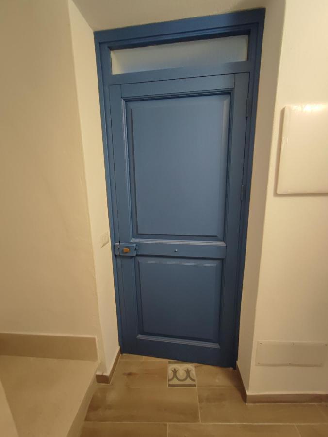 Bed and Breakfast Residenza Nel Borgo L'Appusentu Кастельсардо Екстер'єр фото